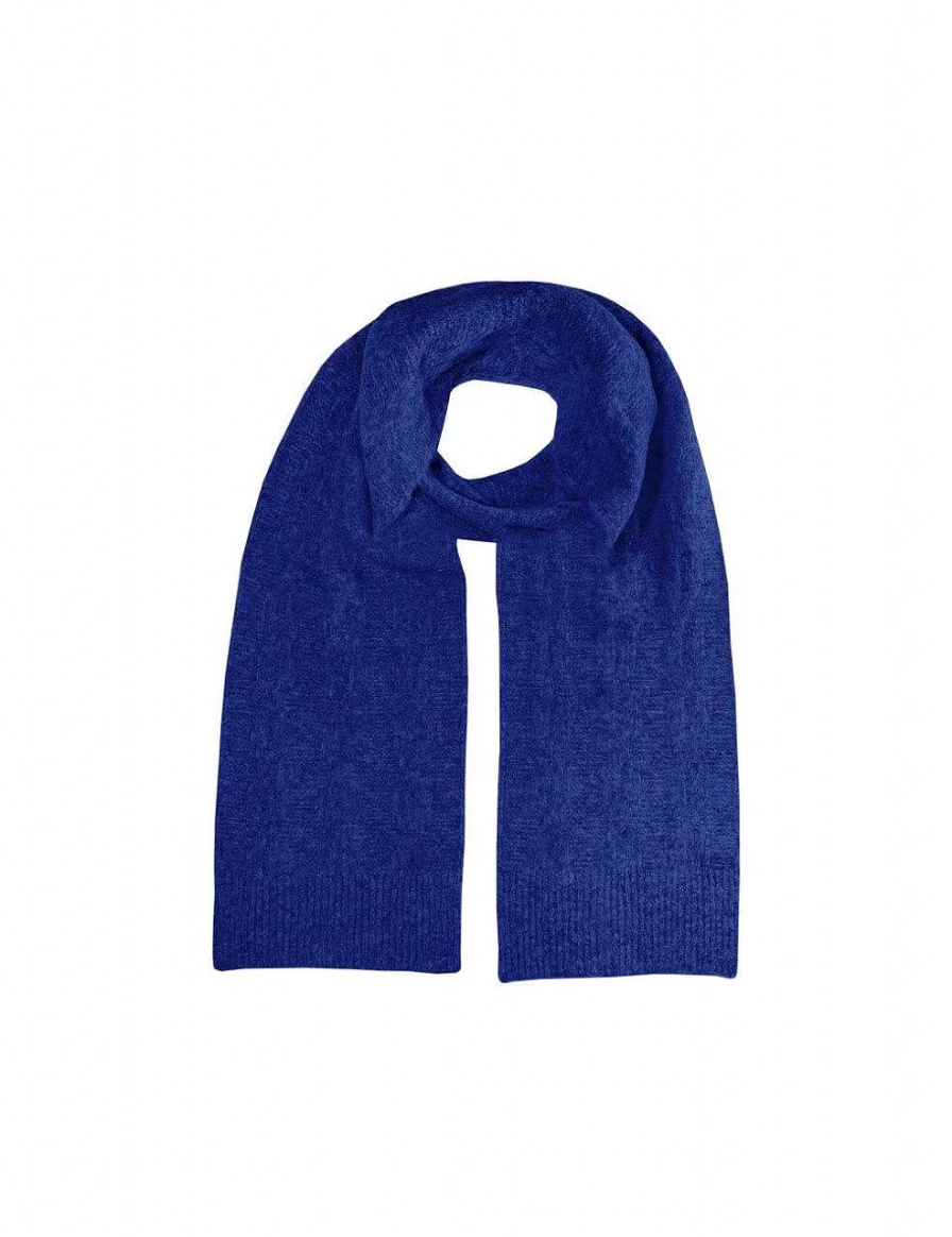 "Capo Women's Soft Knitted Scarf – Cozy & Stylish Winter Accessory"