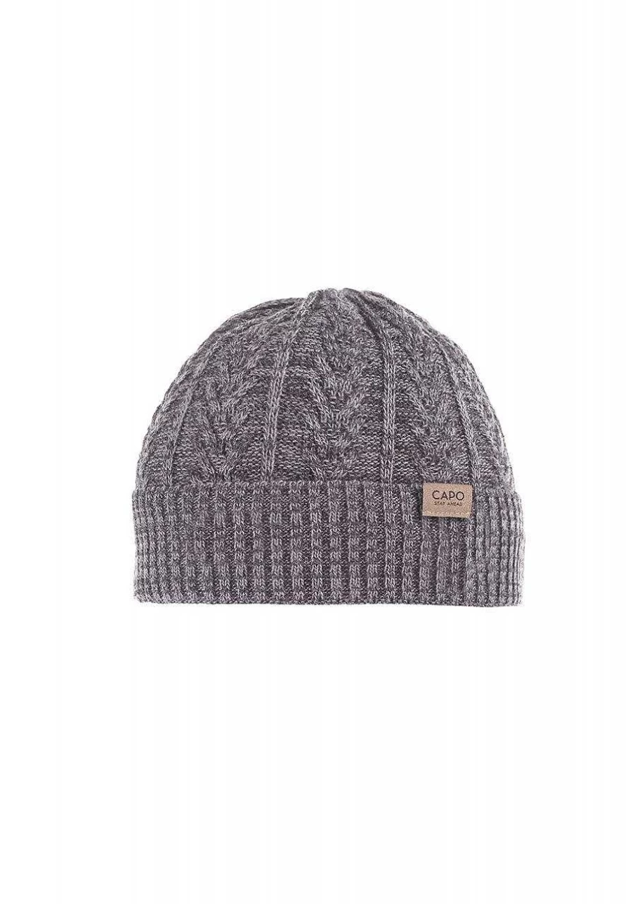 "Capo Men's Knitted Winter Hat with Structured Fleece Lining for Warmth"